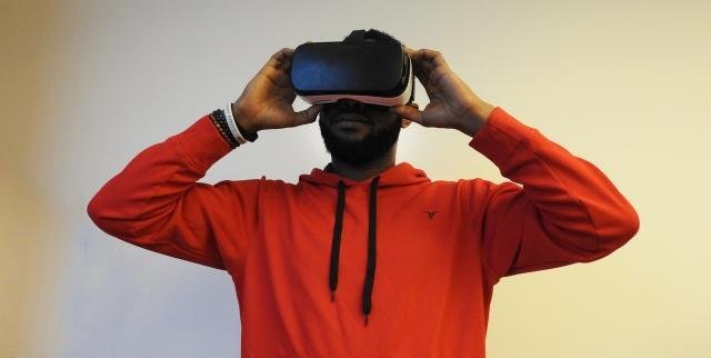 Emerging Tech Trends: From Virtual Reality to Cryptocurrency